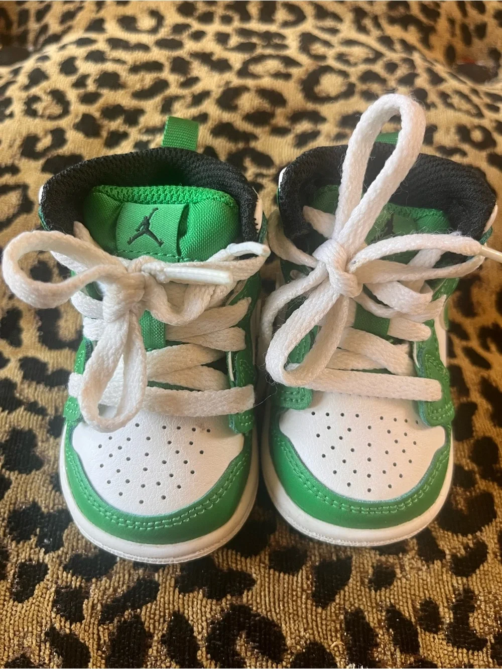 Toddler Retro 1 Jordan Shoes Size 2C NWOB